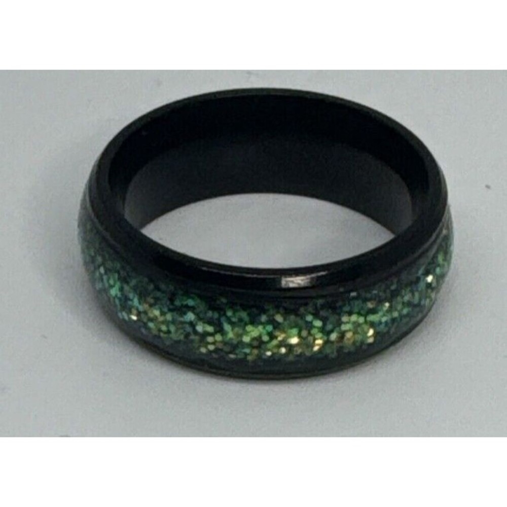 Modern Minimalist Green Glitter Inlay Black Stainless Steel Ring In 8 Size